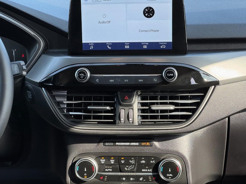 Ford Escape Vehicle Full-screen Gallery Image 13