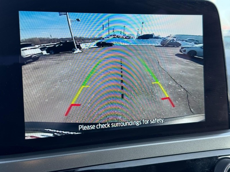 Ford Escape Vehicle Full-screen Gallery Image 21