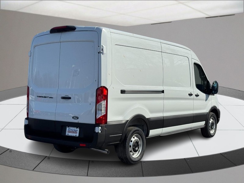 Ford Transit Cargo Van Vehicle Full-screen Gallery Image 03