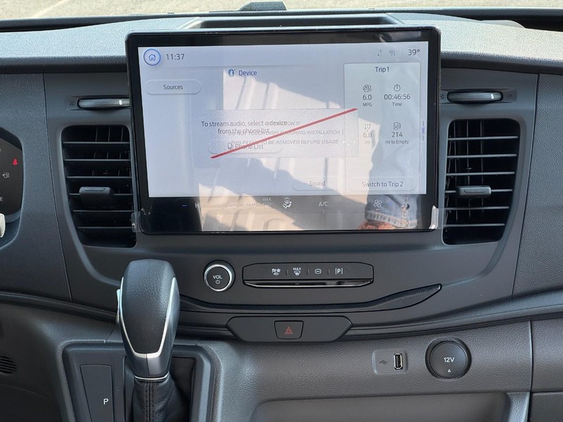 Ford Transit Cargo Van Vehicle Full-screen Gallery Image 09