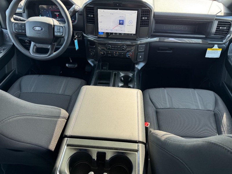 Ford F-150 Vehicle Full-screen Gallery Image 07