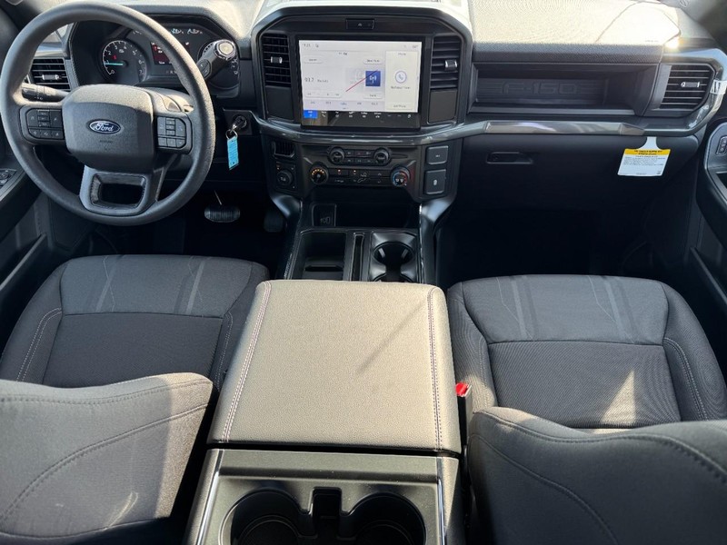 Ford F-150 Vehicle Full-screen Gallery Image 07