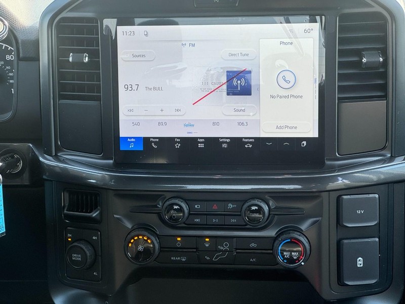 Ford F-150 Vehicle Full-screen Gallery Image 09