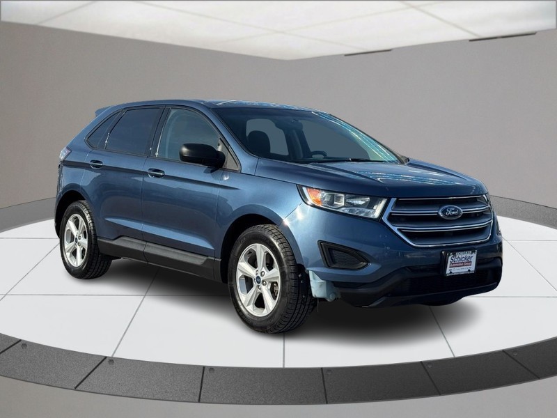 Ford Edge Vehicle Full-screen Gallery Image 02