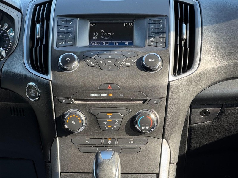 Ford Edge Vehicle Full-screen Gallery Image 13