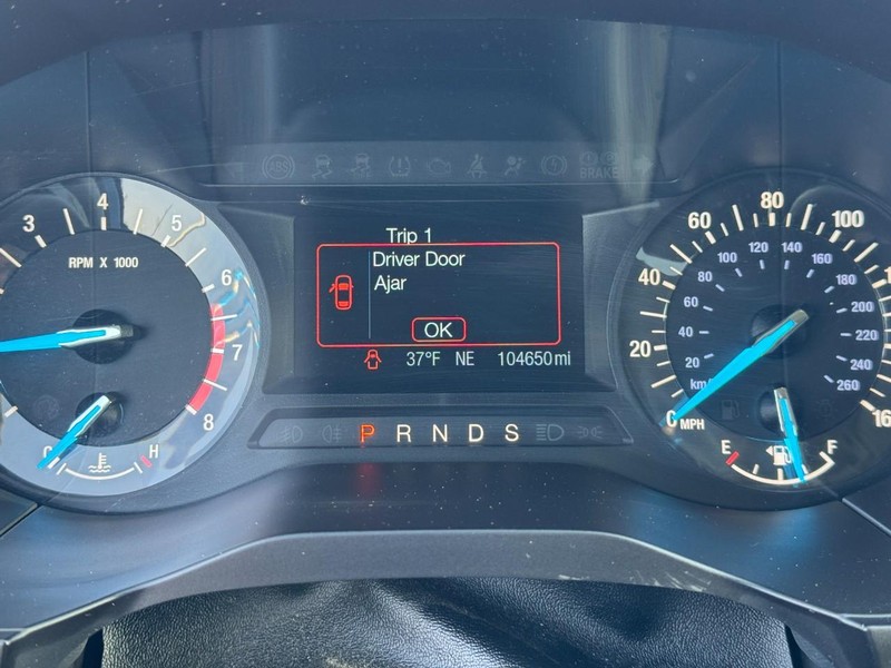 Ford Edge Vehicle Full-screen Gallery Image 20