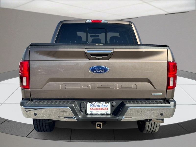 Ford F-150 Vehicle Full-screen Gallery Image 04