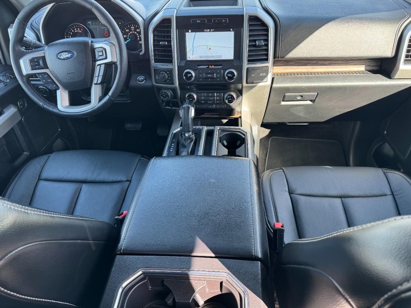 Ford F-150 Vehicle Full-screen Gallery Image 11