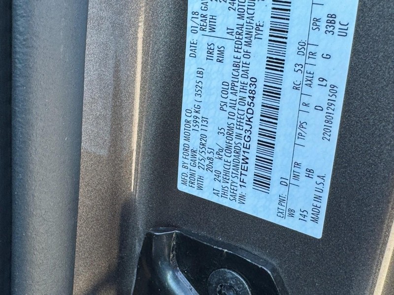 Ford F-150 Vehicle Full-screen Gallery Image 27