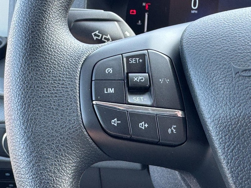 Ford Transit Passenger Wagon Vehicle Full-screen Gallery Image 14