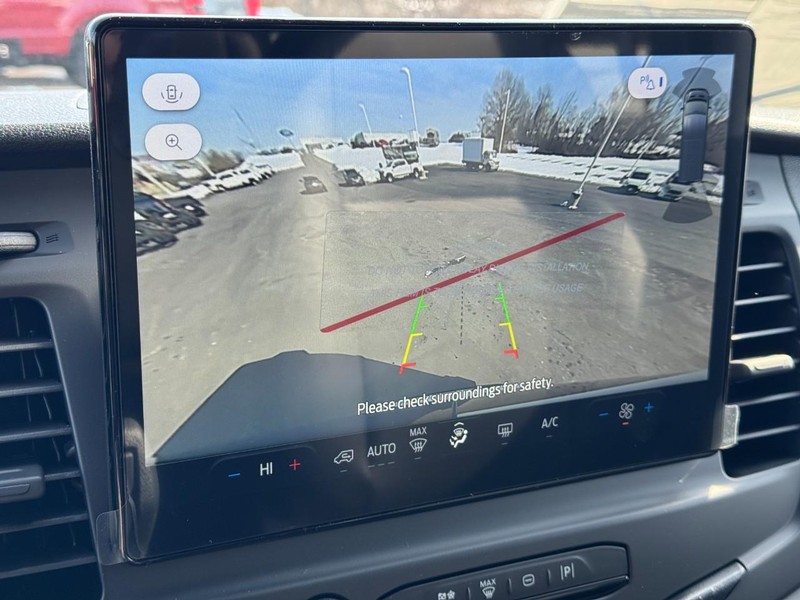 Ford Transit Passenger Wagon Vehicle Full-screen Gallery Image 16