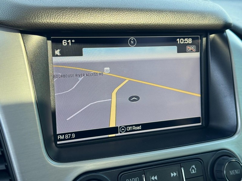 GMC Yukon XL Vehicle Full-screen Gallery Image 21