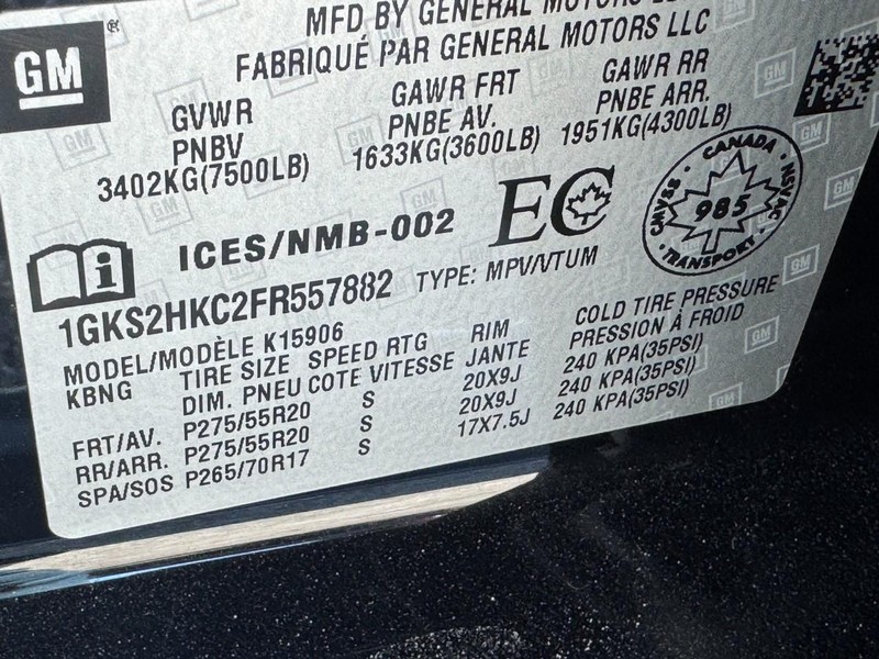 GMC Yukon XL Vehicle Full-screen Gallery Image 29