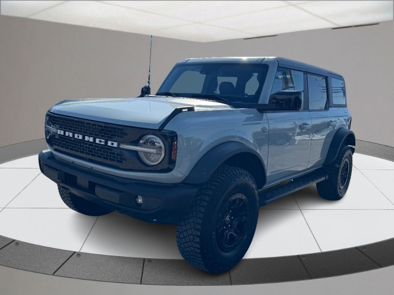 Ford Bronco Vehicle Full-screen Gallery Image 08