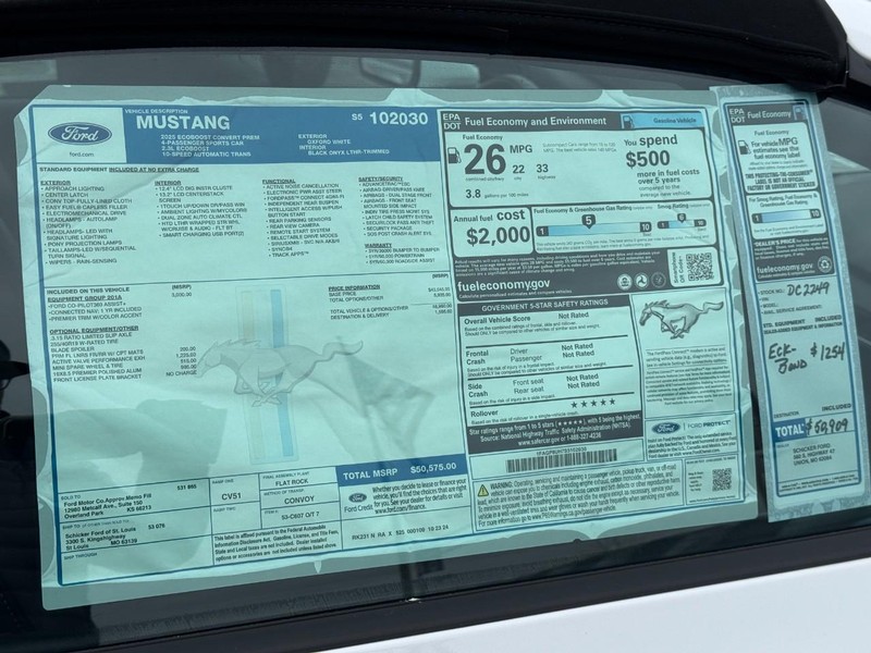 Ford Mustang Vehicle Full-screen Gallery Image 18