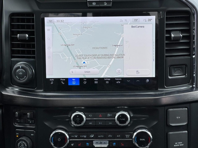 Ford Super Duty F-250 SRW Vehicle Full-screen Gallery Image 09