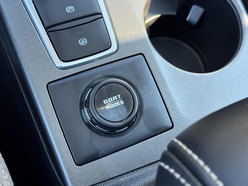 Ford Bronco Sport Vehicle Full-screen Gallery Image 15