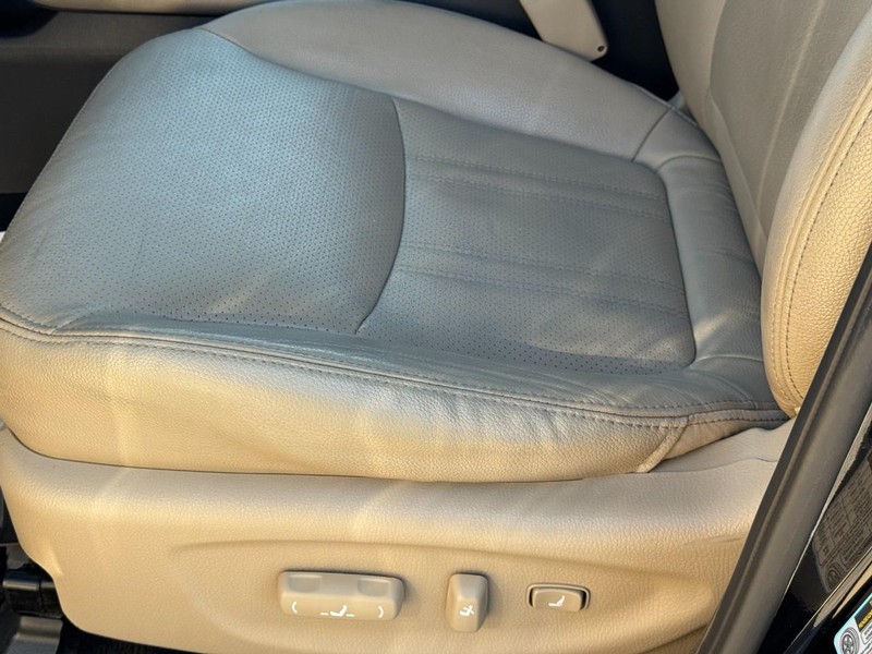 Kia Sorento Vehicle Full-screen Gallery Image 24