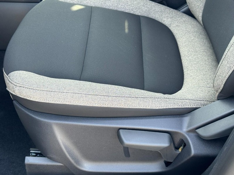 Ford Bronco Sport Vehicle Full-screen Gallery Image 12