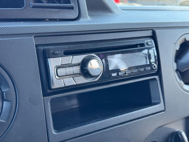 Ford Econoline Commercial Cutaway Vehicle Full-screen Gallery Image 19