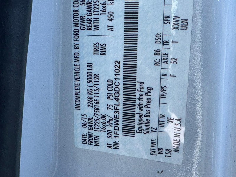 Ford Econoline Commercial Cutaway Vehicle Full-screen Gallery Image 22