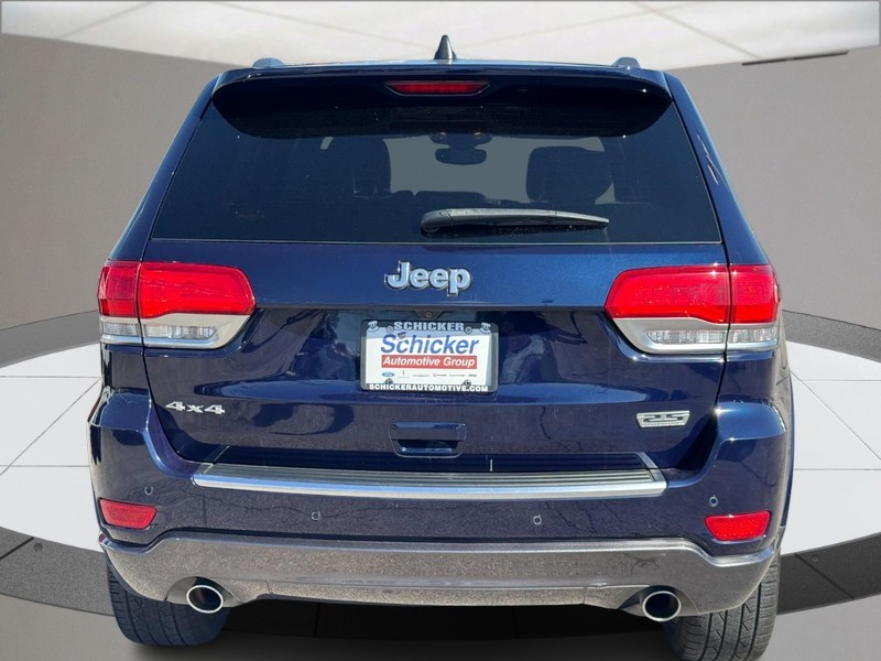 Jeep Grand Cherokee Vehicle Full-screen Gallery Image 04