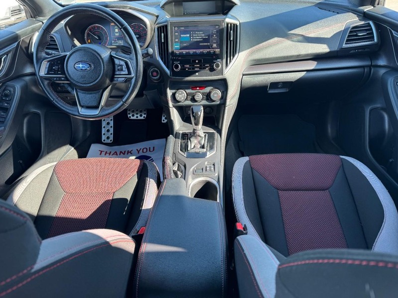 Subaru Impreza Vehicle Full-screen Gallery Image 11