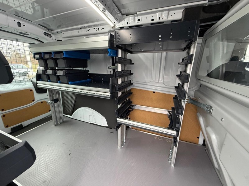 Ford Transit Connect Van Vehicle Full-screen Gallery Image 13