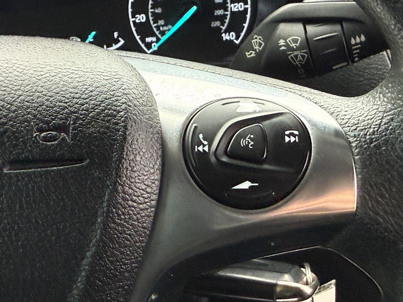 Ford Transit Connect Van Vehicle Full-screen Gallery Image 18