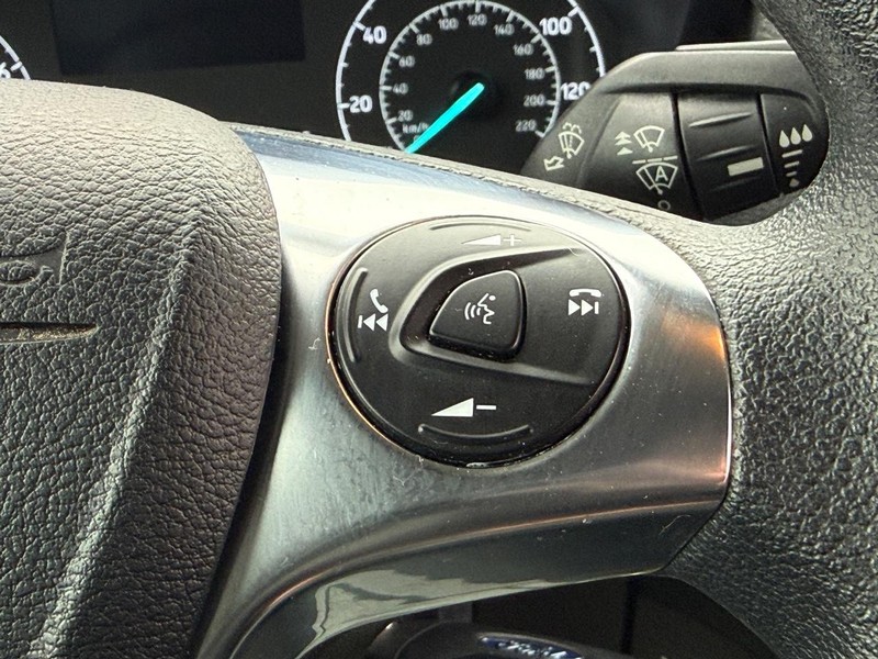 Ford Transit Connect Van Vehicle Full-screen Gallery Image 16