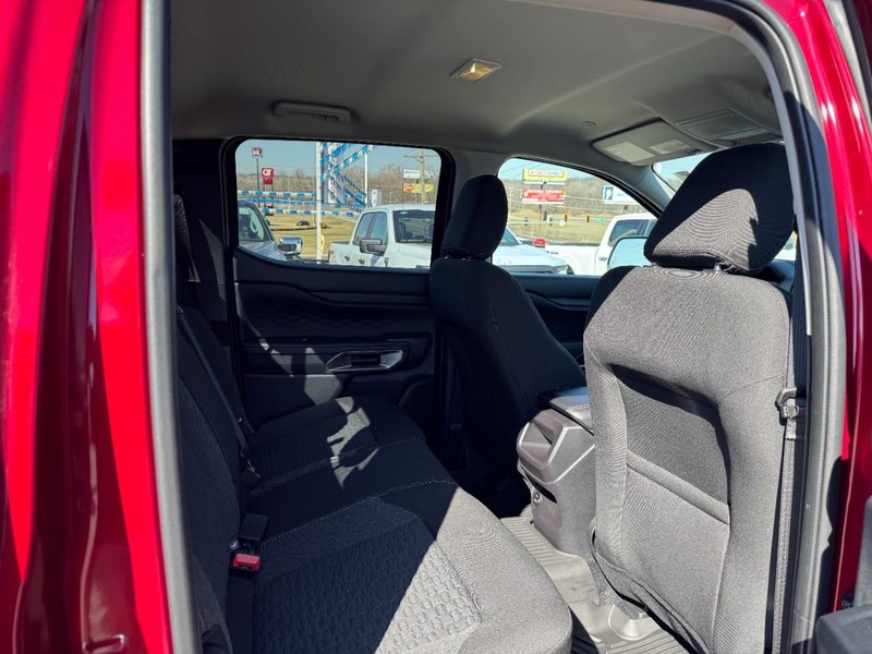 Ford Ranger Vehicle Full-screen Gallery Image 10