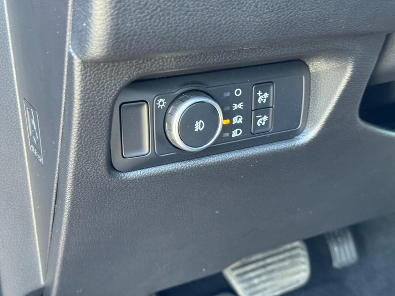 Ford Ranger Vehicle Full-screen Gallery Image 16