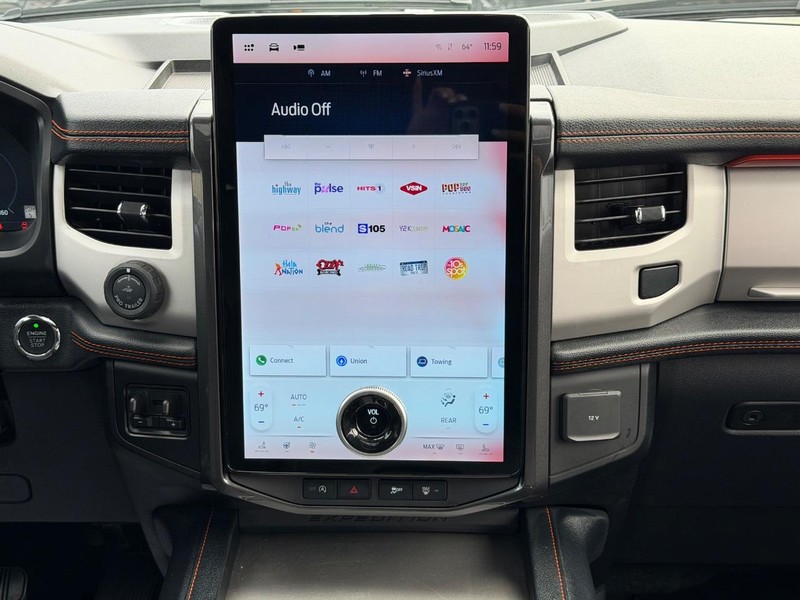 Ford Expedition Vehicle Full-screen Gallery Image 14