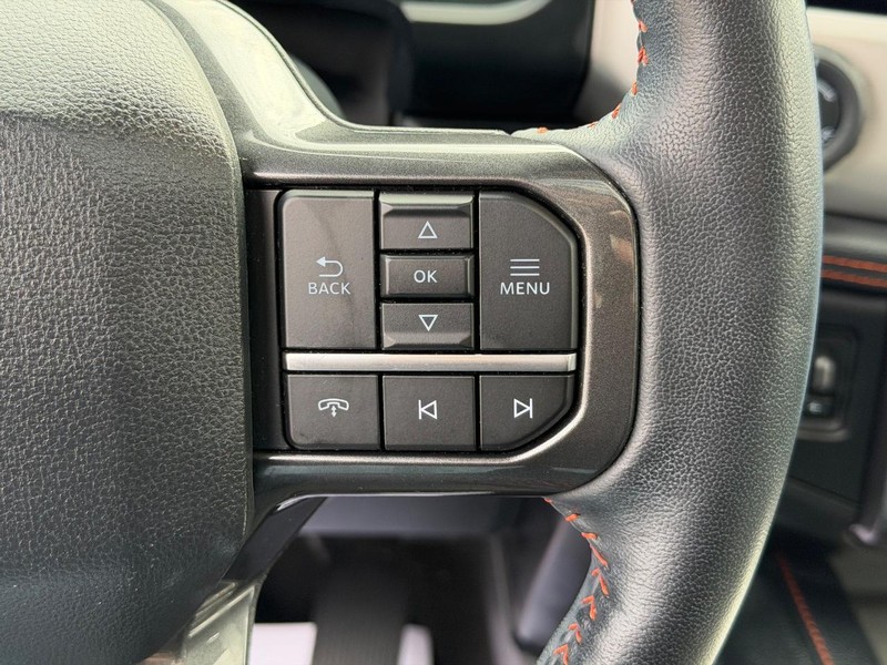 Ford Expedition Vehicle Full-screen Gallery Image 19