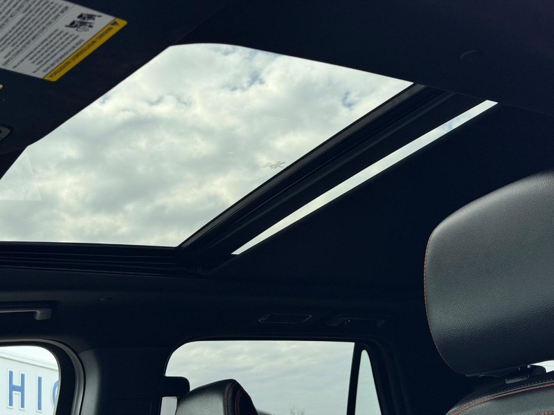 Ford Expedition Vehicle Full-screen Gallery Image 25