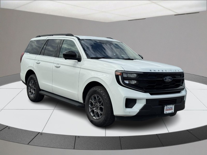 Ford Expedition Vehicle Full-screen Gallery Image 02