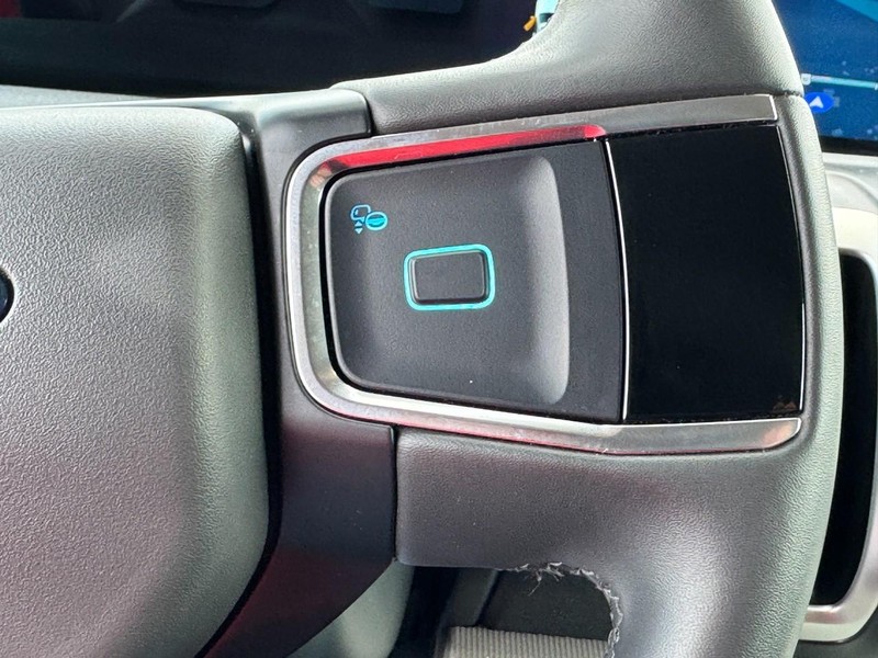 Ford Expedition Vehicle Full-screen Gallery Image 20