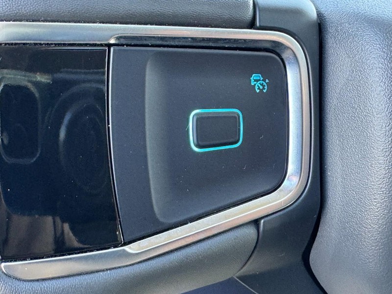 Ford Expedition Max Vehicle Full-screen Gallery Image 19