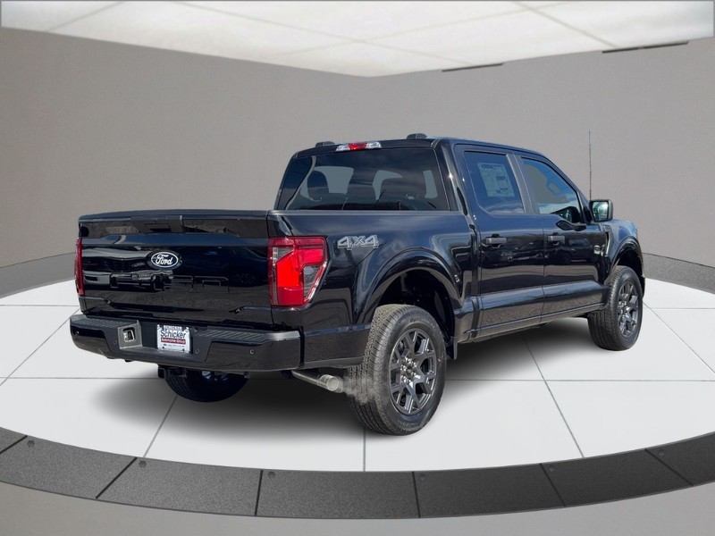 Ford F-150 Vehicle Full-screen Gallery Image 03