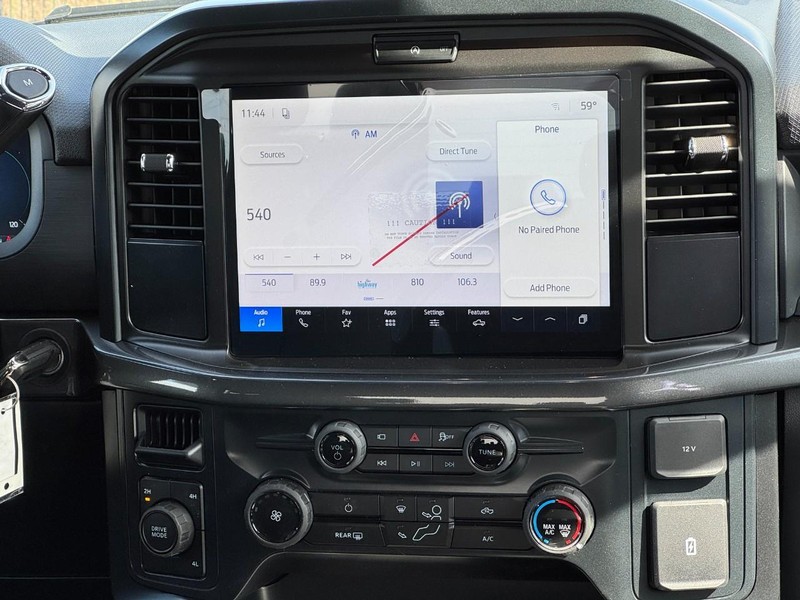 Ford F-150 Vehicle Full-screen Gallery Image 08