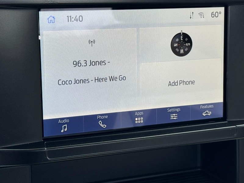 Ford Super Duty F-350 SRW Vehicle Full-screen Gallery Image 11