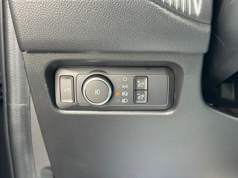 Ford Ranger Vehicle Full-screen Gallery Image 10