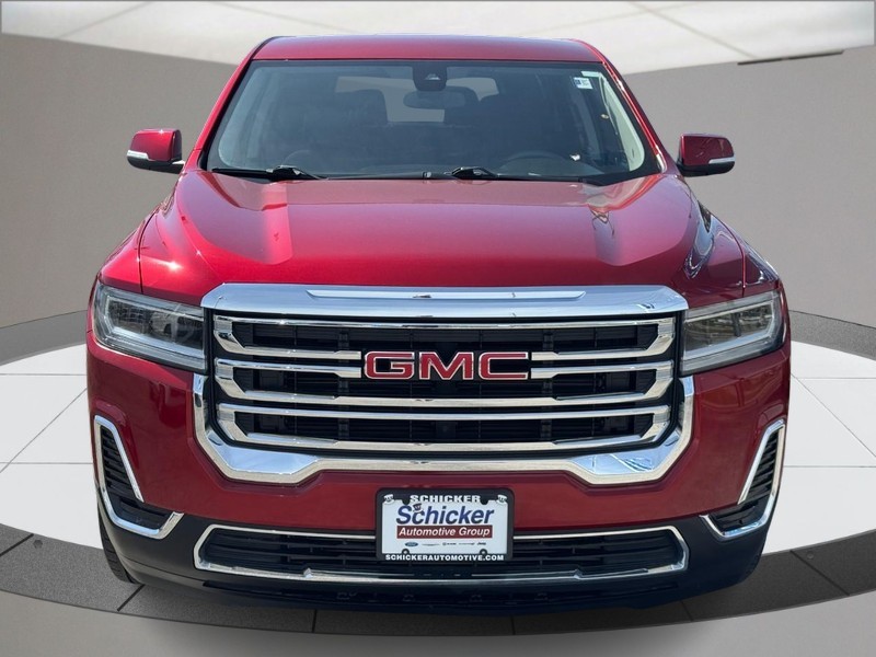 GMC Acadia Vehicle Full-screen Gallery Image 09