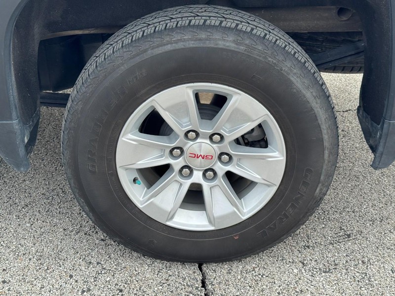 GMC Sierra 1500 Vehicle Full-screen Gallery Image 07