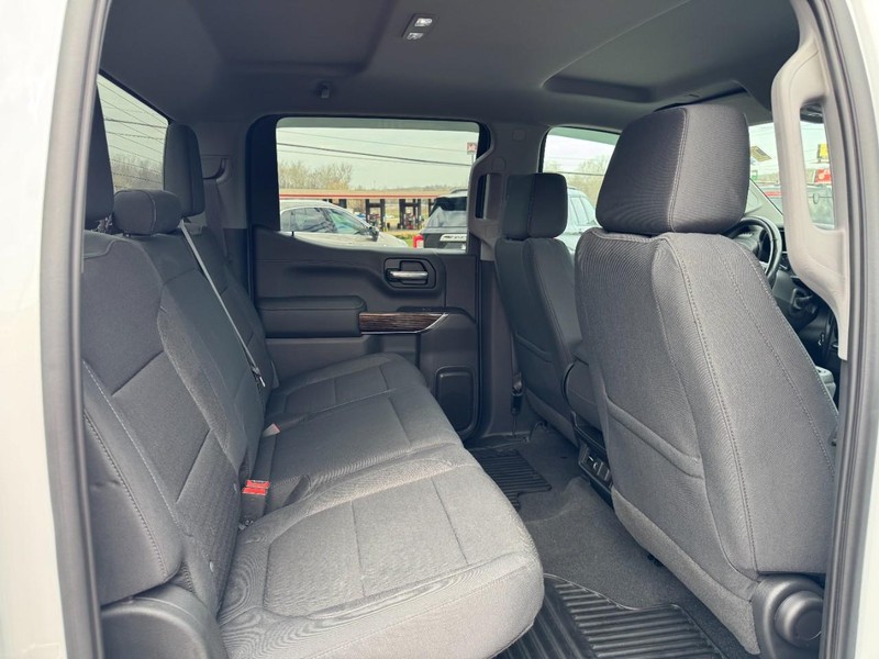 GMC Sierra 1500 Vehicle Full-screen Gallery Image 10