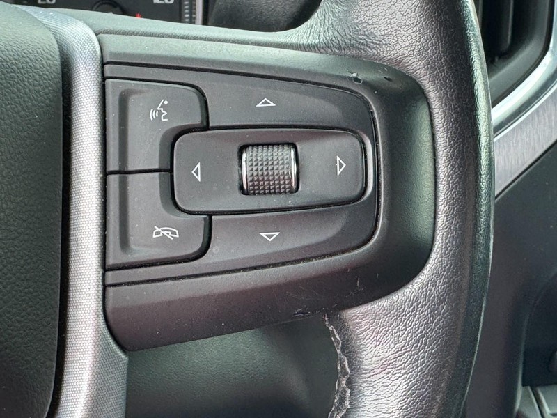 GMC Sierra 1500 Vehicle Full-screen Gallery Image 19