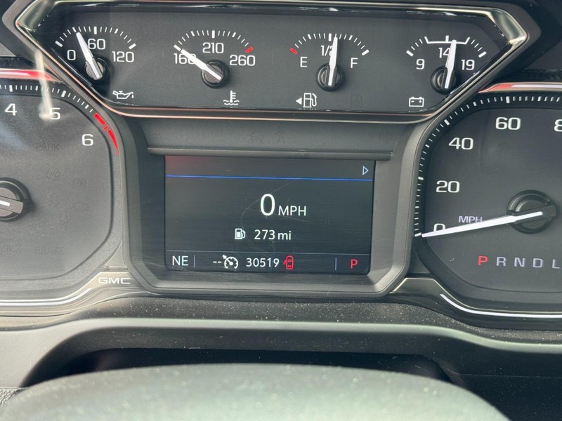 GMC Sierra 1500 Vehicle Full-screen Gallery Image 20