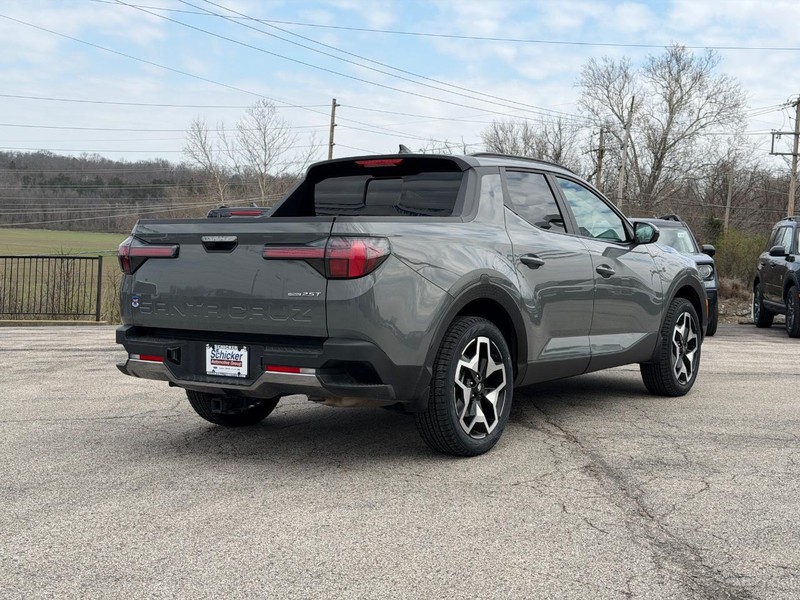 Hyundai Santa Cruz Vehicle Full-screen Gallery Image 03