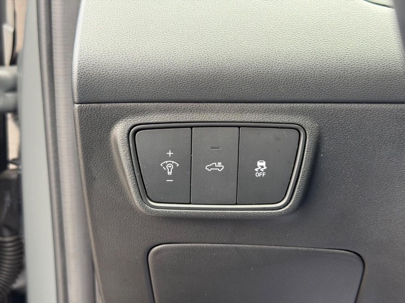 Hyundai Santa Cruz Vehicle Full-screen Gallery Image 15