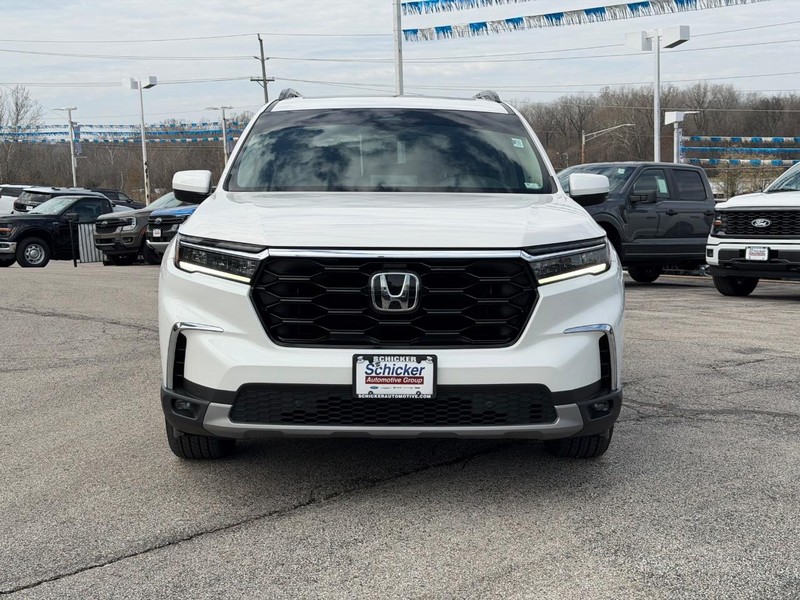 Honda Pilot Vehicle Full-screen Gallery Image 09